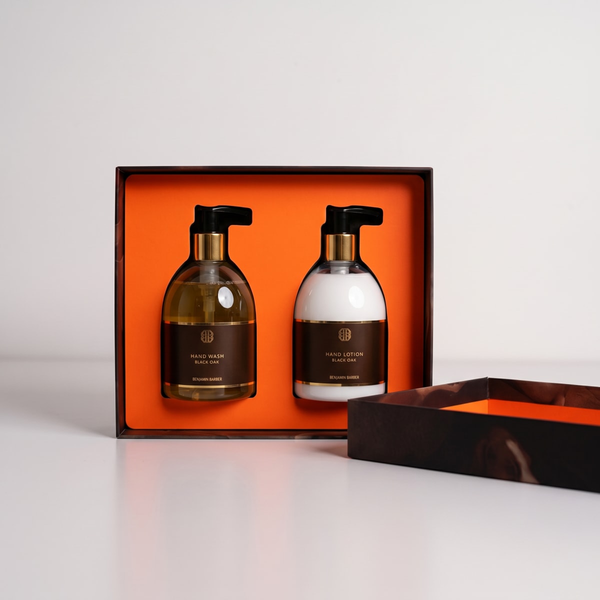 Benjamin Barber Gift Box Hand Wash & Hand Lotion Black Oak