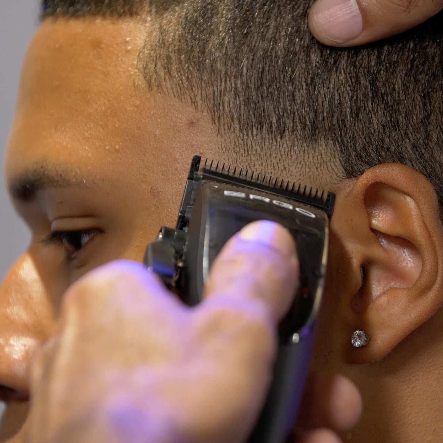 StyleCraft Ergo Pro Cordless Magnetic Clipper Kit with 5 Guards & Lids