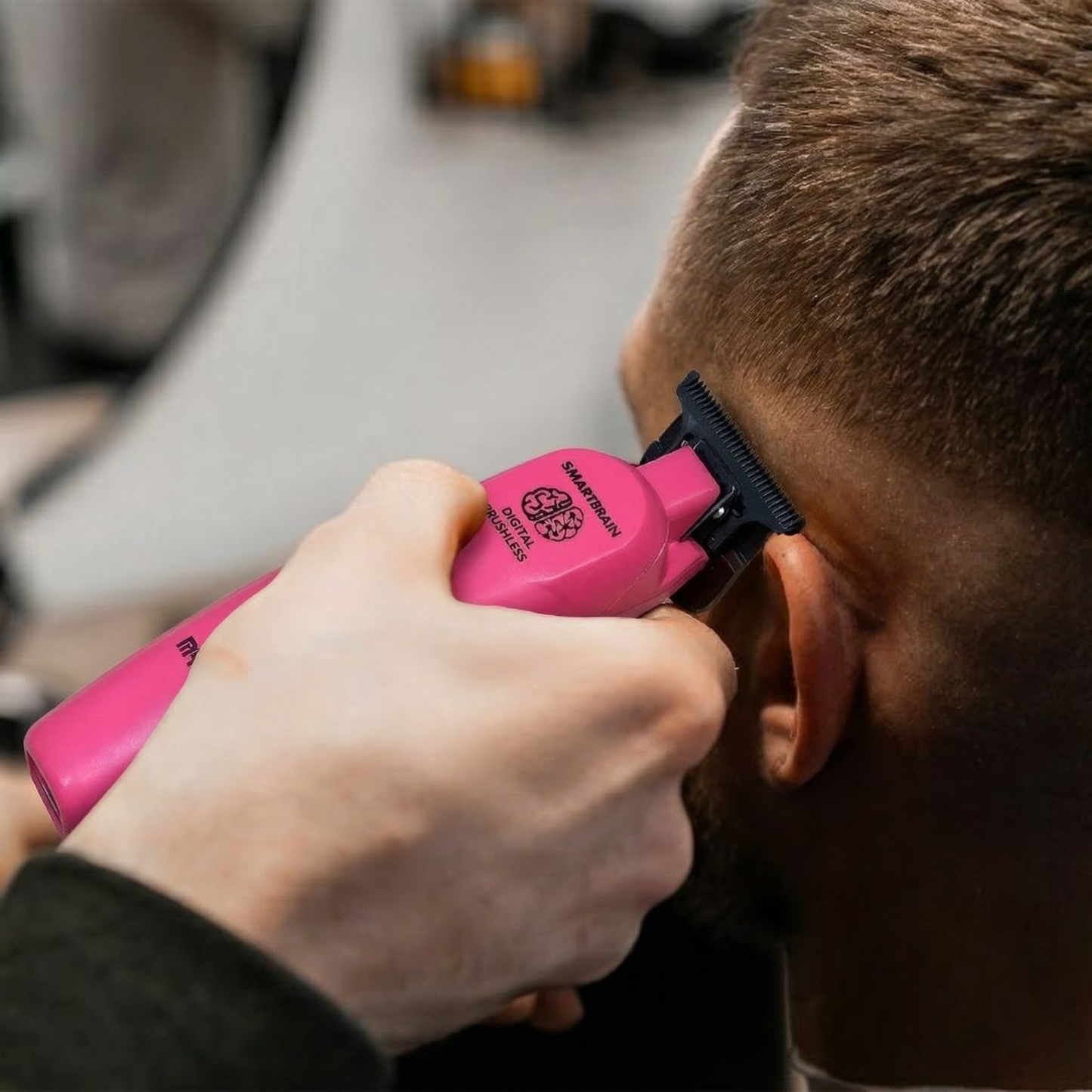 MRD Pro GMT 3969ST-PINK Kanttrimmer för Ultra-Close Trimning